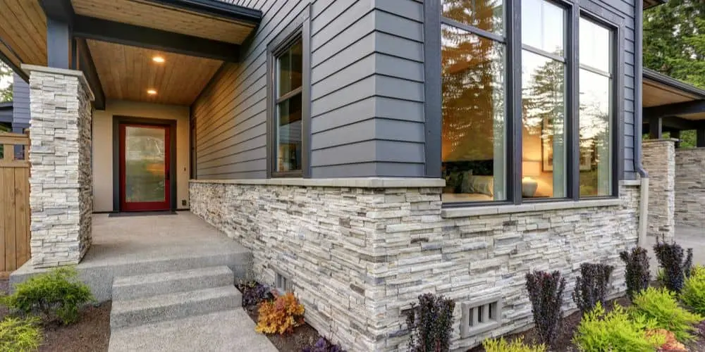 what-color-siding-goes-with-red-brick